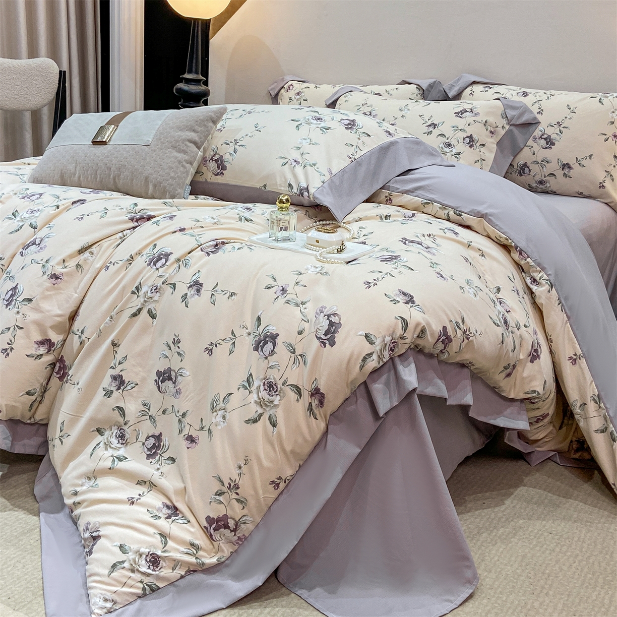 91家纺网 家纺一手货源 找家纺 慕木家纺 2026新款A类印花拼角工艺慕斯棉四件套系列（抽空压缩可供跨境）提供买家秀 洛雅+黛紫