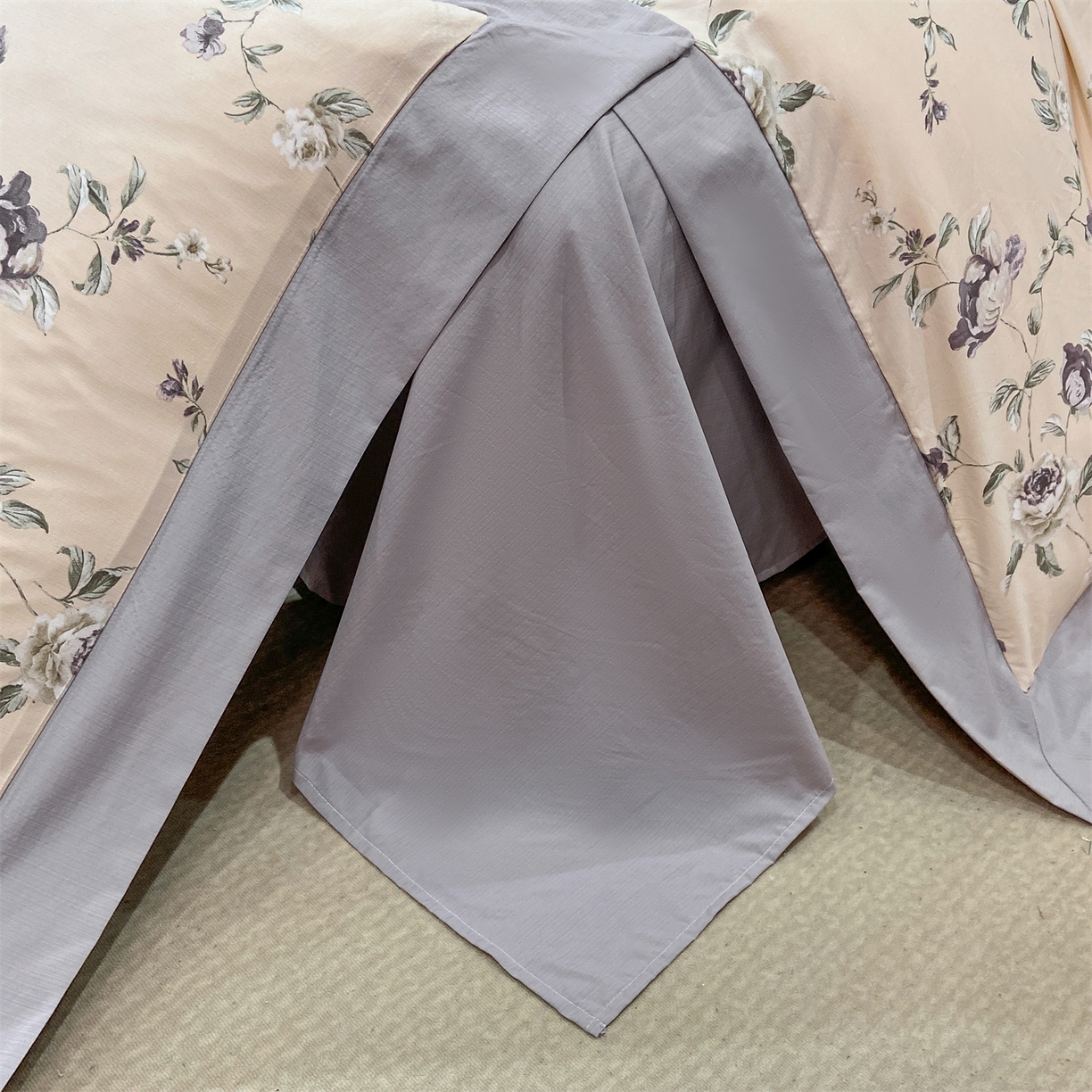 91家纺网 家纺一手货源 找家纺 慕木家纺 2026新款A类印花拼角工艺慕斯棉四件套系列（抽空压缩可供跨境）提供买家秀 洛雅+黛紫