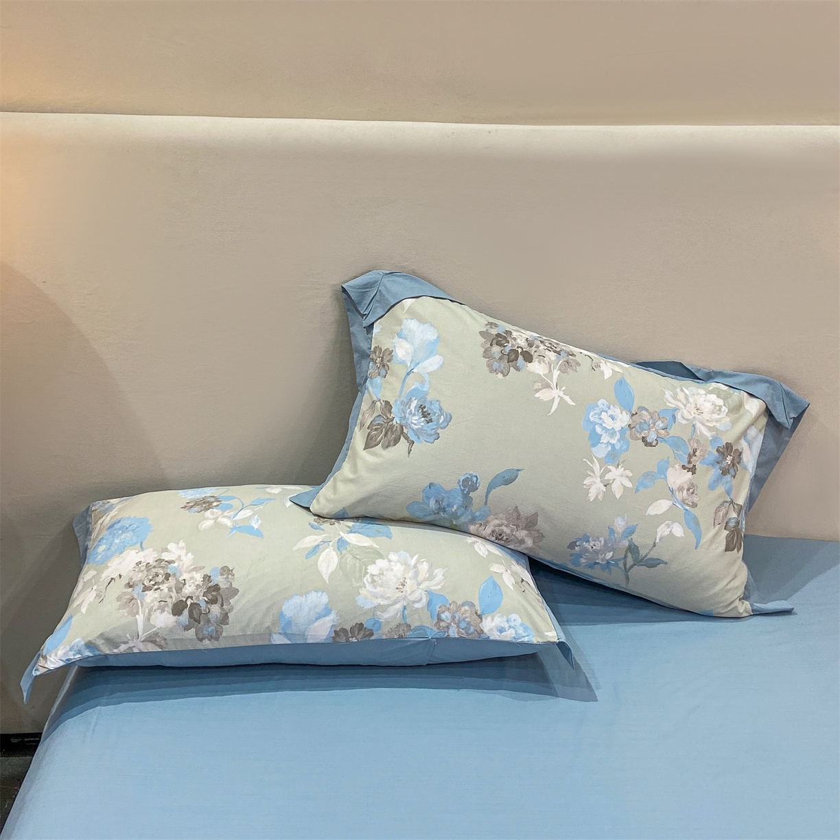 91家纺网 家纺一手货源 找家纺 慕木家纺 2026新款A类印花拼角工艺慕斯棉四件套系列（抽空压缩可供跨境）提供买家秀 蓝漪+蓝