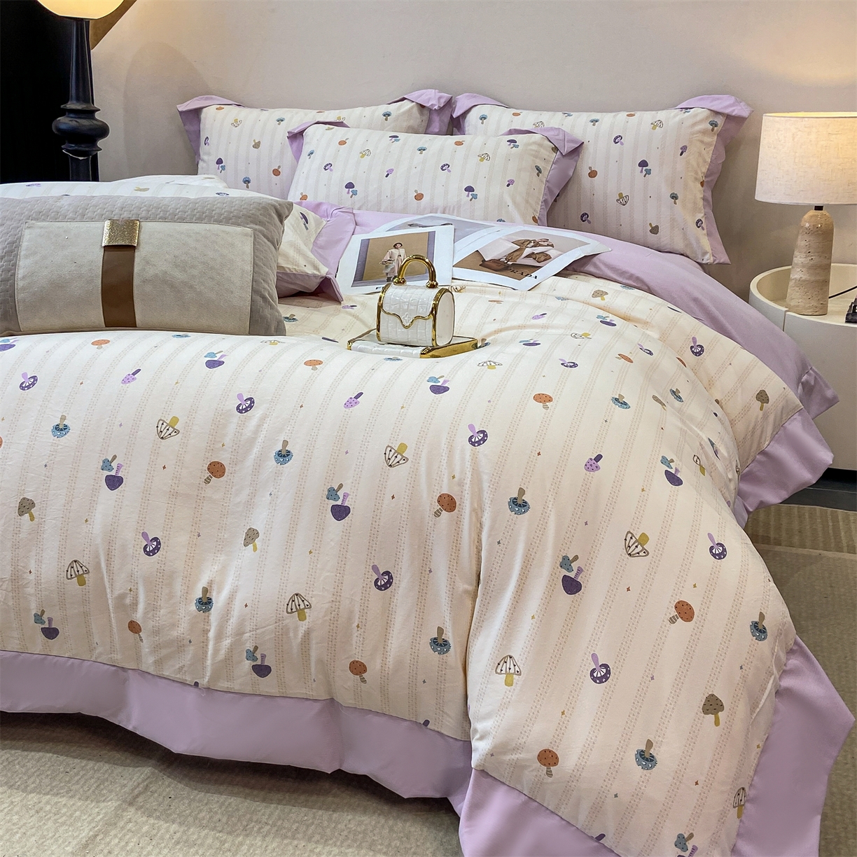 91家纺网 家纺一手货源 找家纺 慕木家纺 2026新款A类印花拼角工艺慕斯棉四件套系列（抽空压缩可供跨境）提供买家秀 云菇森林+浅紫