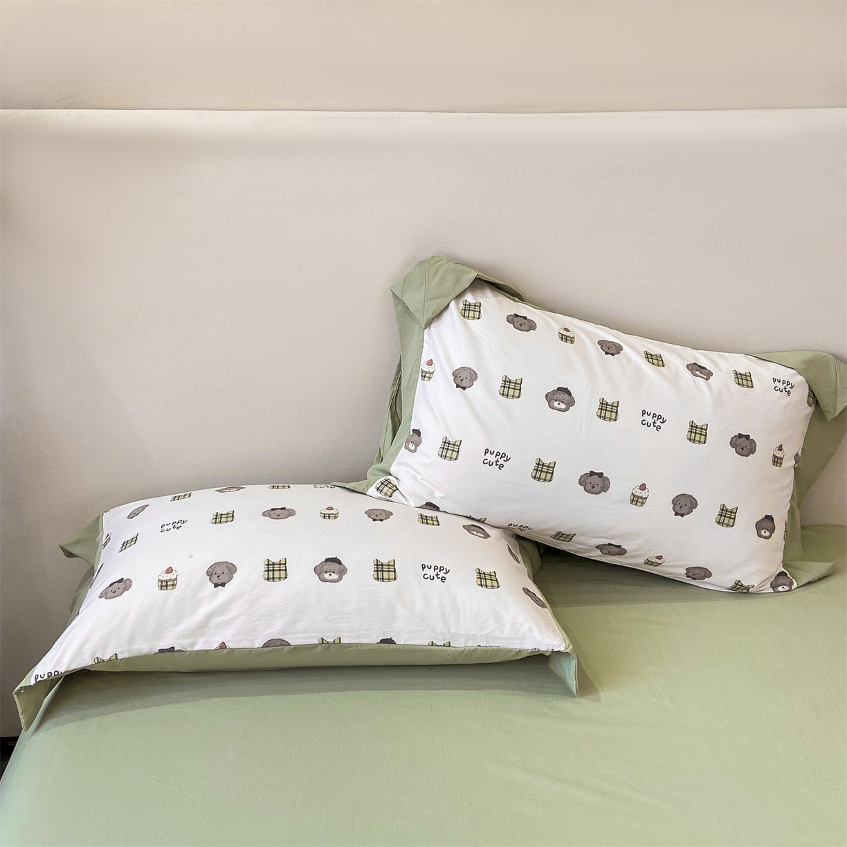 91家纺网 家纺一手货源 找家纺 慕木家纺 2026新款A类印花拼角工艺慕斯棉四件套系列（抽空压缩可供跨境）提供买家秀 蛋糕熊+绿