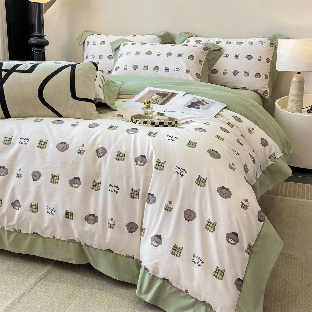 91家纺网 家纺一手货源 找家纺 慕木家纺 2026新款A类印花拼角工艺慕斯棉四件套系列（抽空压缩可供跨境）提供买家秀 蛋糕熊+绿