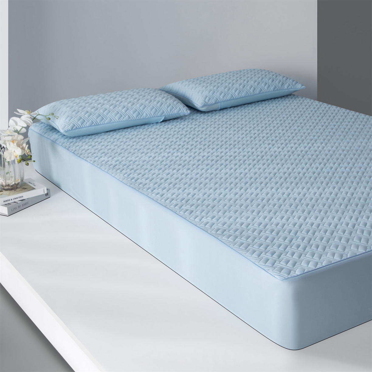 91家纺网 家纺一手货源 找家纺 雯豆家纺 2026新款10A抗菌氨纶凉感丝夏季冰皮床笠三件套简约纯色床垫保护套-风格一 时光氨纶凉感丝床笠-水蓝