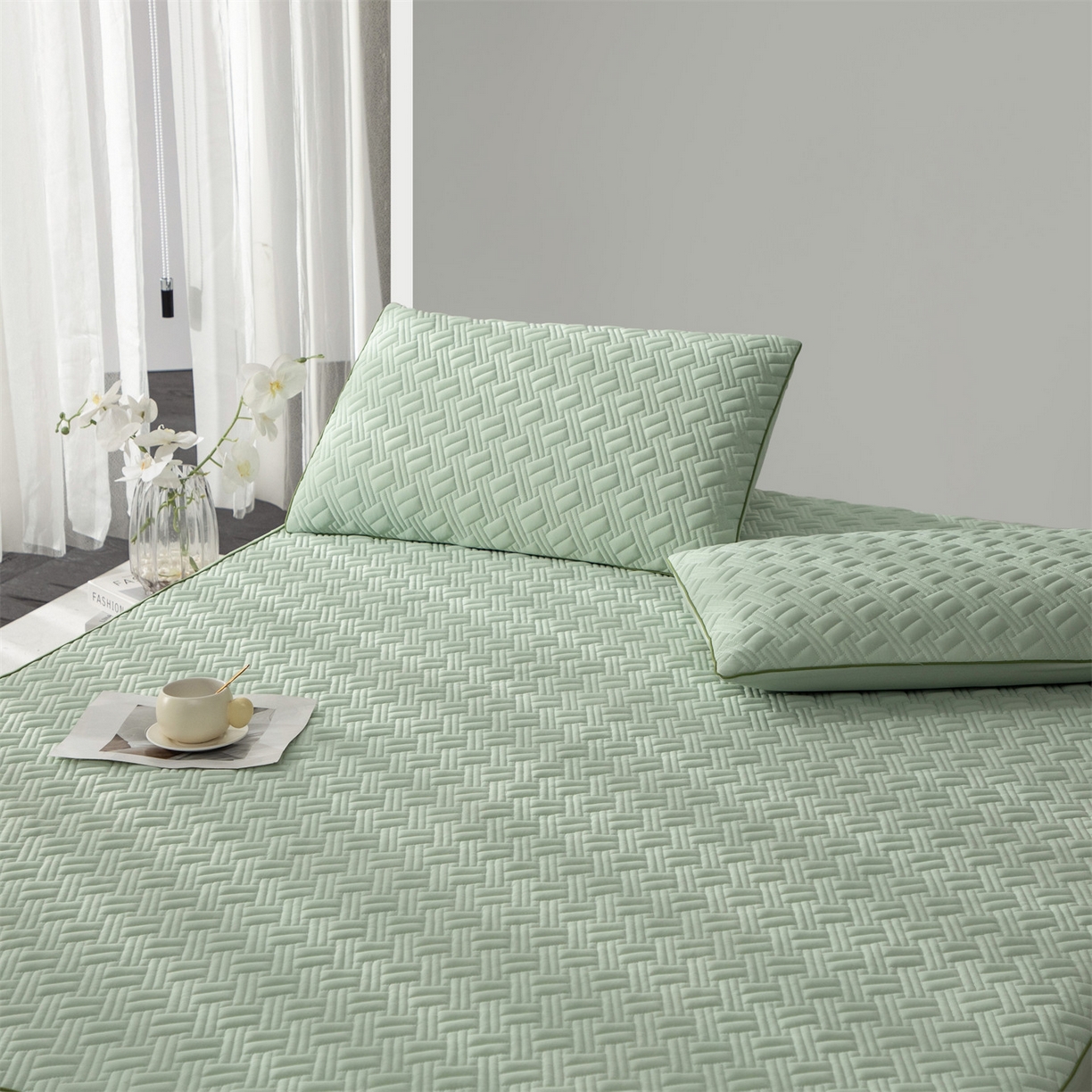 91家纺网 家纺一手货源 找家纺 雯豆家纺 2026新款10A抗菌氨纶凉感丝夏季冰皮床笠三件套简约纯色床垫保护套-风格一 时光氨纶凉感丝床笠-青草绿