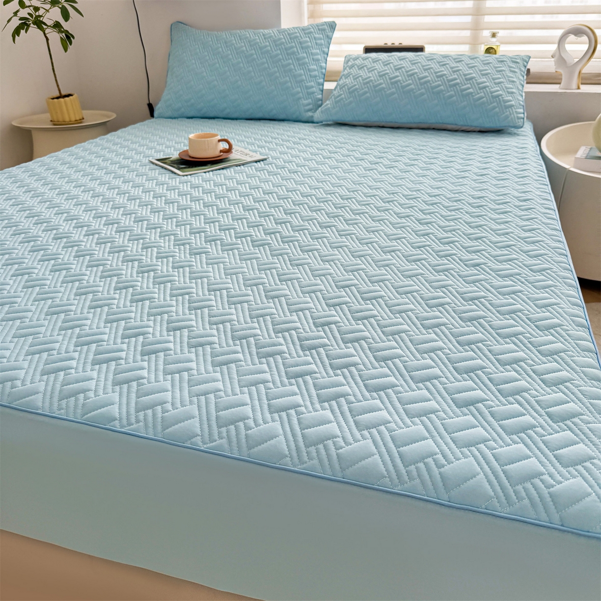 91家纺网 家纺一手货源 找家纺 雯豆家纺 2026新款10A抗菌氨纶凉感丝夏季冰皮床笠三件套简约纯色床垫保护套-风格二 时光氨纶凉感丝床笠-水蓝