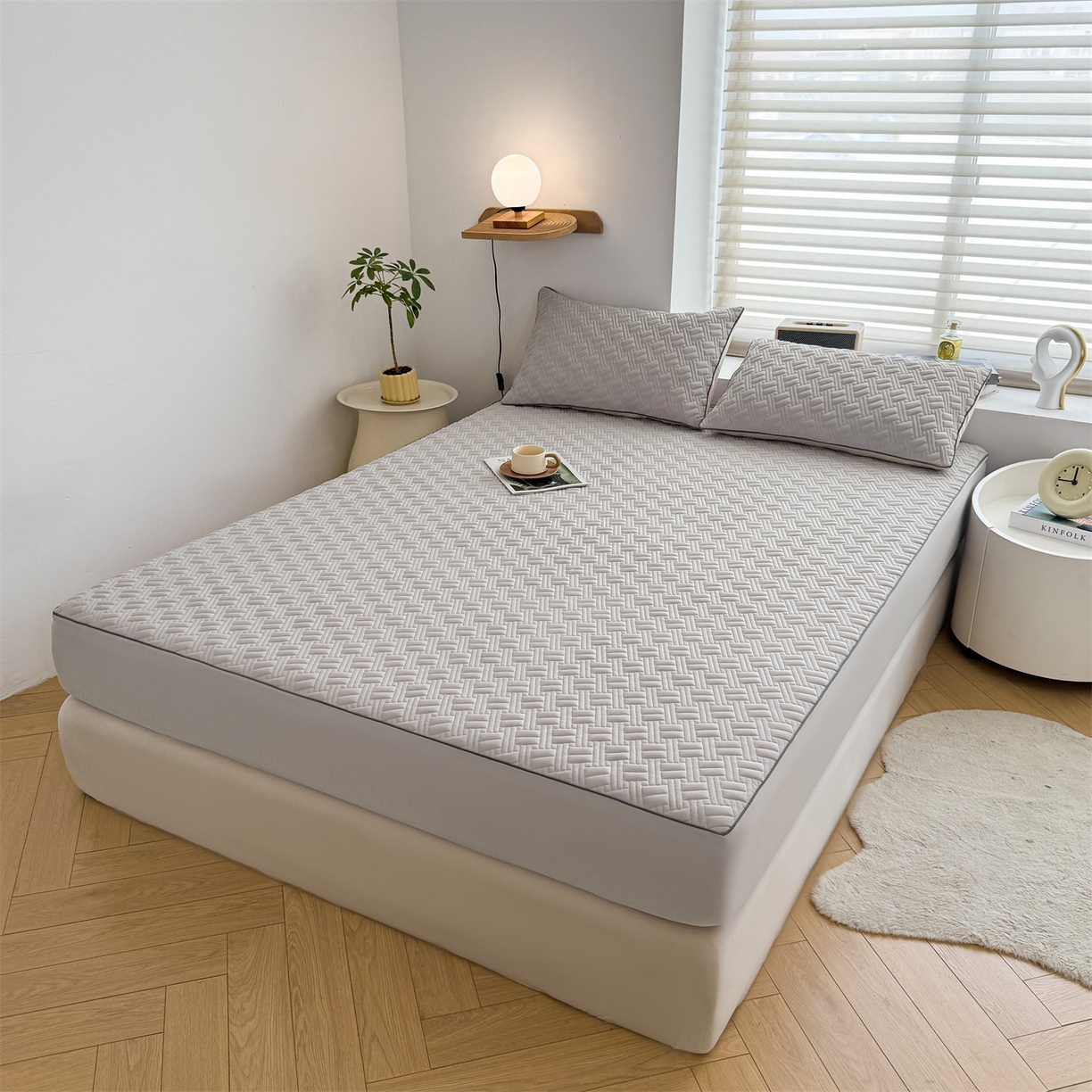 91家纺网 家纺一手货源 找家纺 雯豆家纺 2026新款10A抗菌氨纶凉感丝夏季冰皮床笠三件套简约纯色床垫保护套-风格二 时光氨纶凉感丝床笠-浅灰