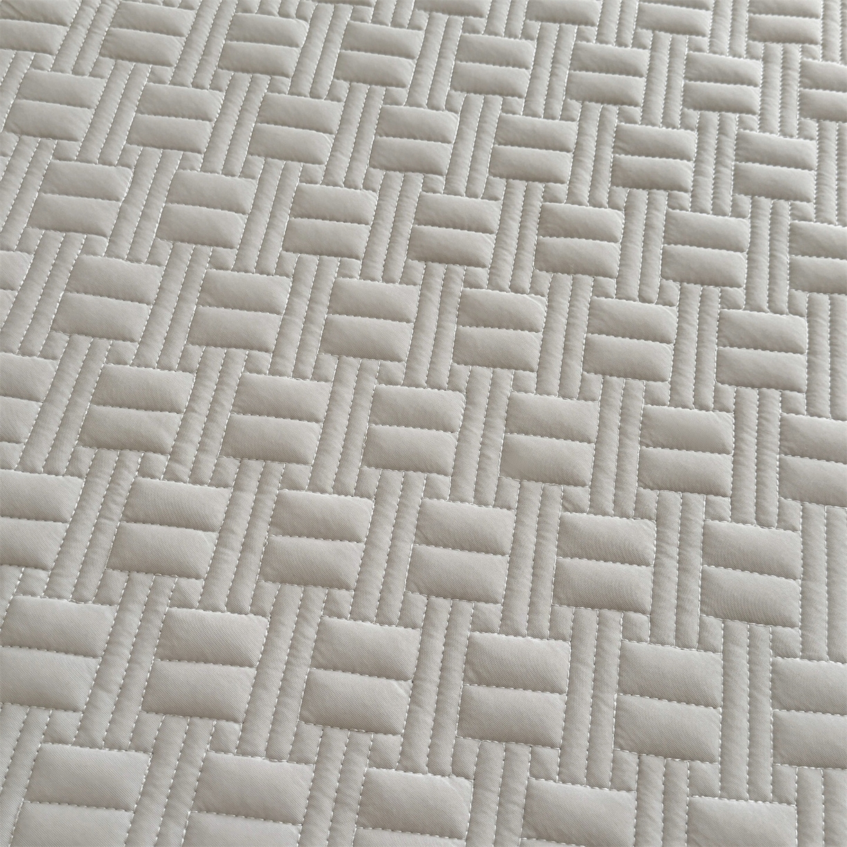 91家纺网 家纺一手货源 找家纺 雯豆家纺 2026新款10A抗菌氨纶凉感丝夏季冰皮床笠三件套简约纯色床垫保护套-风格二 时光氨纶凉感丝床笠-浅灰