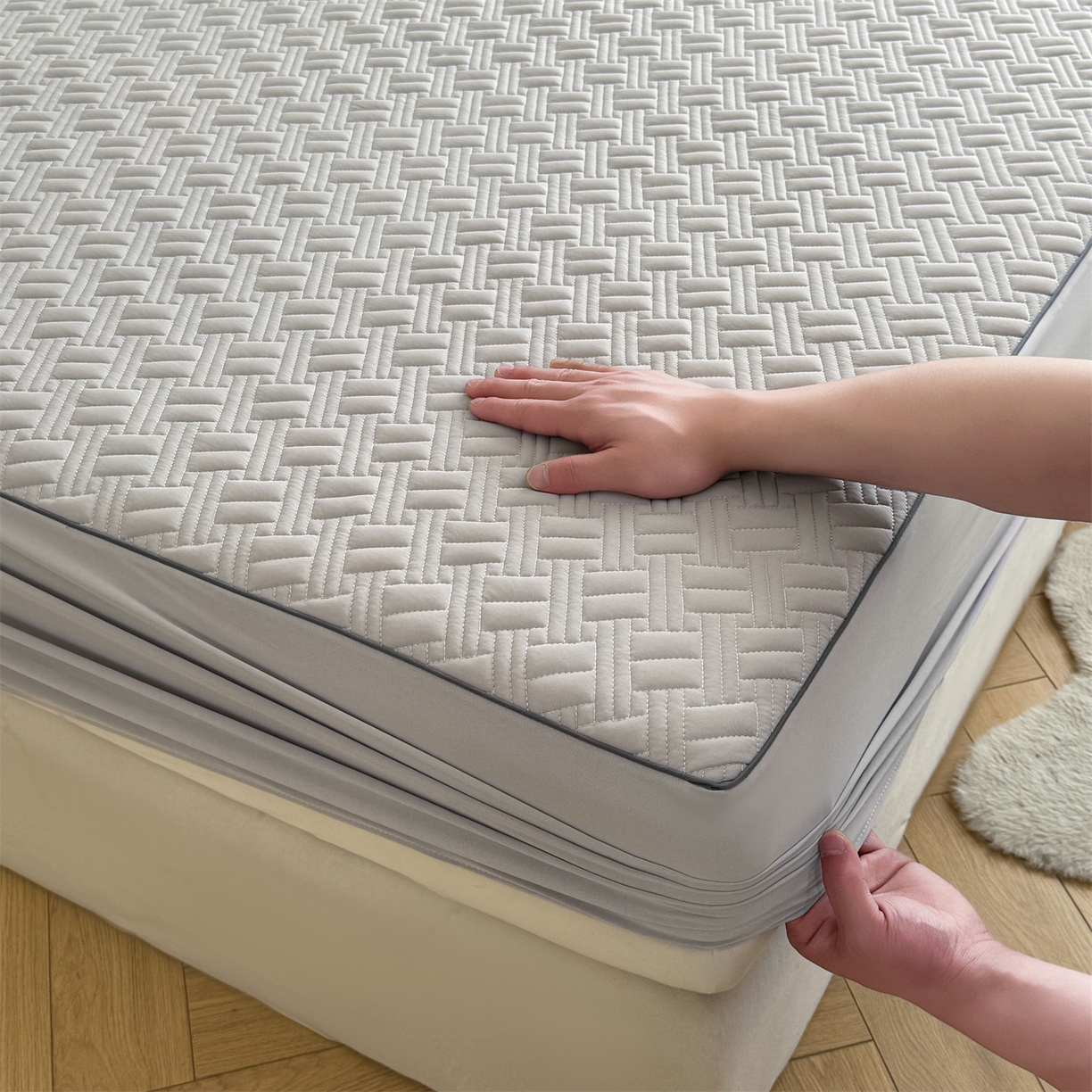 91家纺网 家纺一手货源 找家纺 雯豆家纺 2026新款10A抗菌氨纶凉感丝夏季冰皮床笠三件套简约纯色床垫保护套-风格二 时光氨纶凉感丝床笠-浅灰