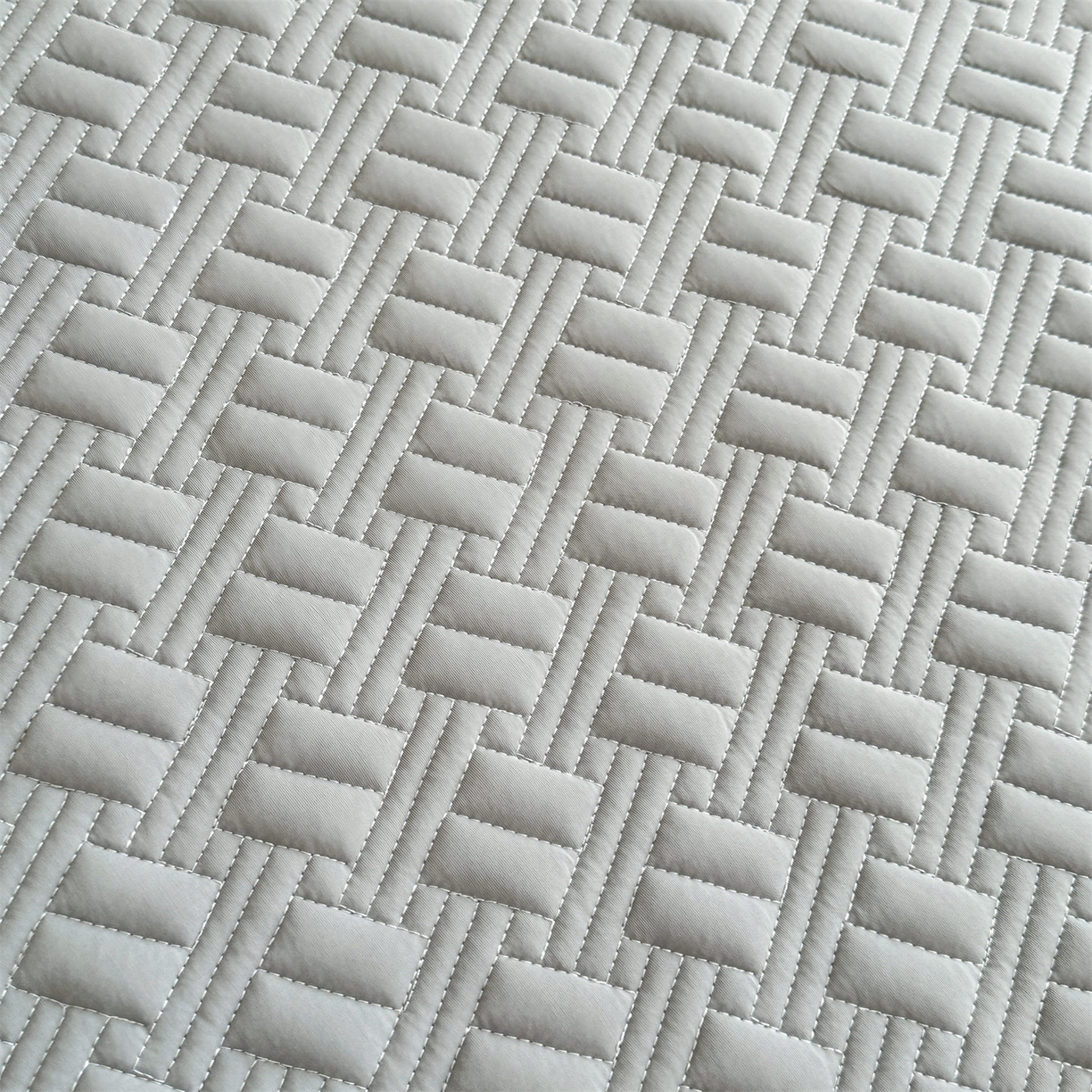 91家纺网 家纺一手货源 找家纺 雯豆家纺 2026新款10A抗菌氨纶凉感丝夏季冰皮床笠三件套简约纯色床垫保护套-风格二 时光氨纶凉感丝床笠-深灰