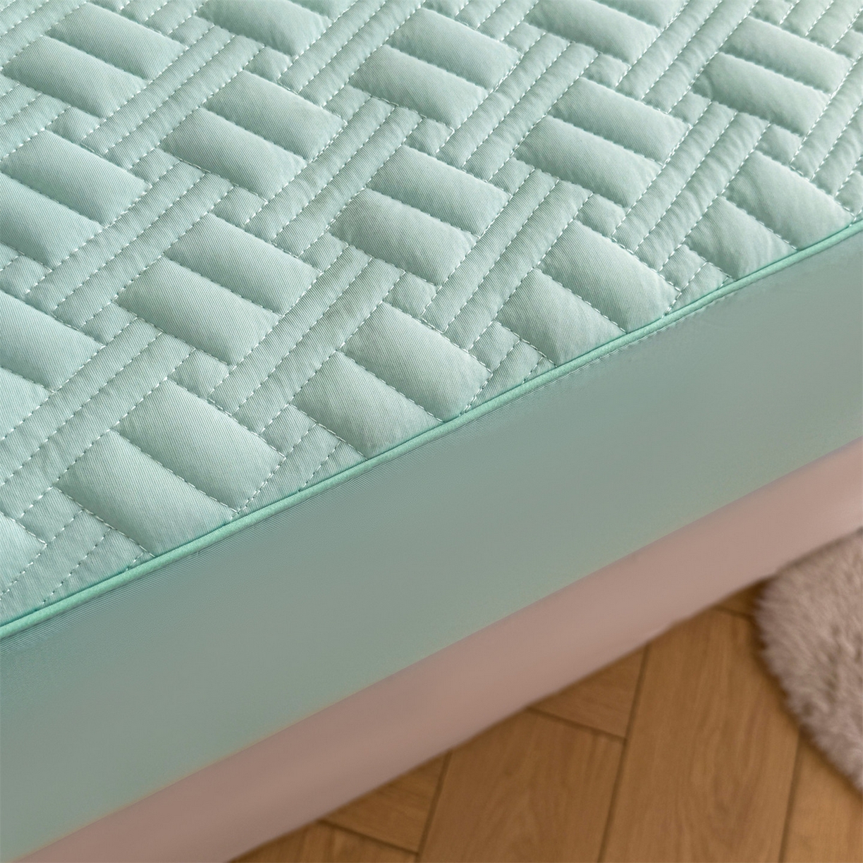 91家纺网 家纺一手货源 找家纺 雯豆家纺 2026新款10A抗菌氨纶凉感丝夏季冰皮床笠三件套简约纯色床垫保护套-风格二 时光氨纶凉感丝床笠-水绿