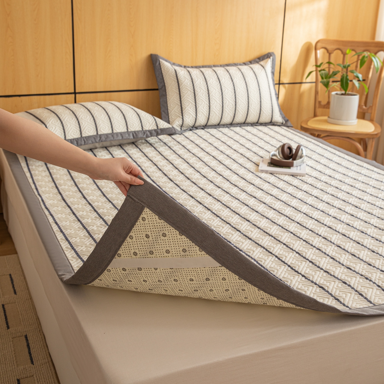 91家纺网 家纺一手货源 找家纺 （总）女子家纺 2026新款宽边全棉纯棉老粗布绗缝夏季凉席席子