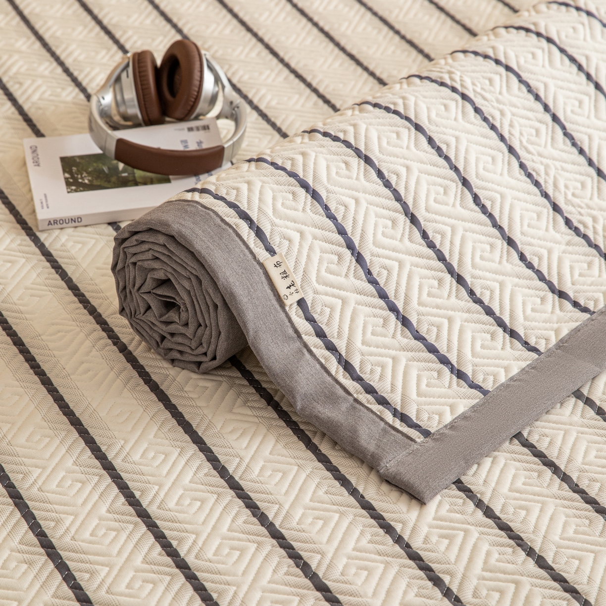 91家纺网 家纺一手货源 找家纺 （总）女子家纺 2026新款宽边全棉纯棉老粗布绗缝夏季凉席席子