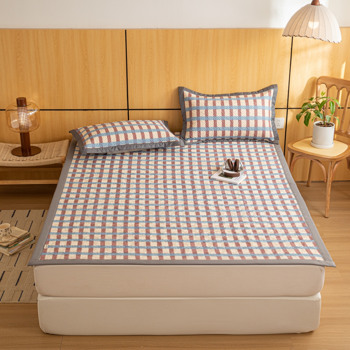 91家纺网 家纺一手货源 找家纺 女子家纺 2026新款宽边全棉纯棉老粗布绗缝夏季凉席席子 莫兰格