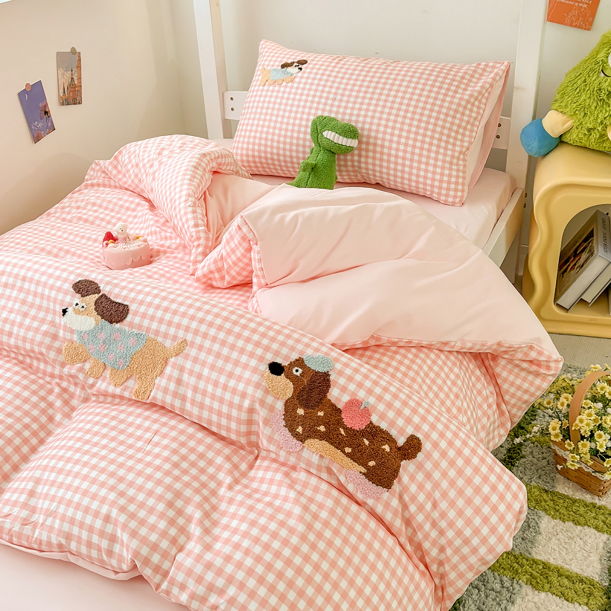 91家纺网 家纺一手货源 找家纺 欧妮家纺 2025新款学生床三件套学校宿舍单人寝室上下铺床上用品-提供买家秀 可爱狗狗-草莓格