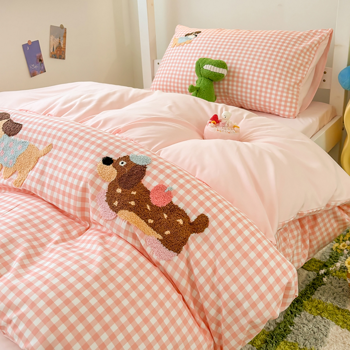 91家纺网 家纺一手货源 找家纺 欧妮家纺 2025新款学生床三件套学校宿舍单人寝室上下铺床上用品-提供买家秀 可爱狗狗-草莓格