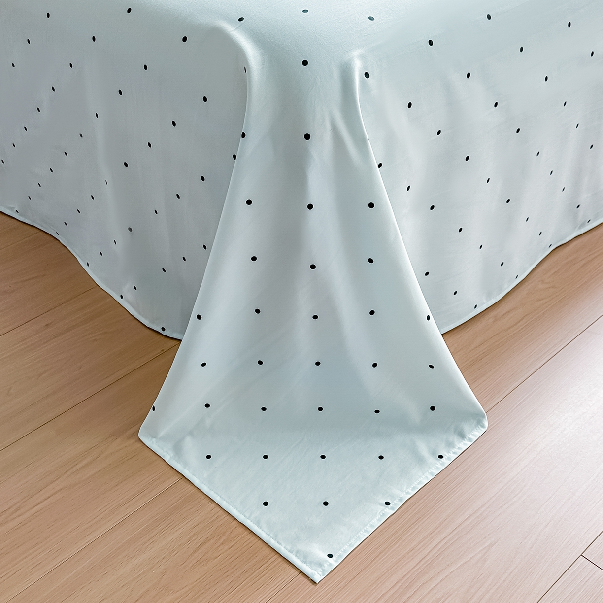 91家纺网 家纺一手货源 找家纺 卓缦家纺 2026新款波点四季款床单卧室宿舍学生单品床单床单单件 良品浅冰兰