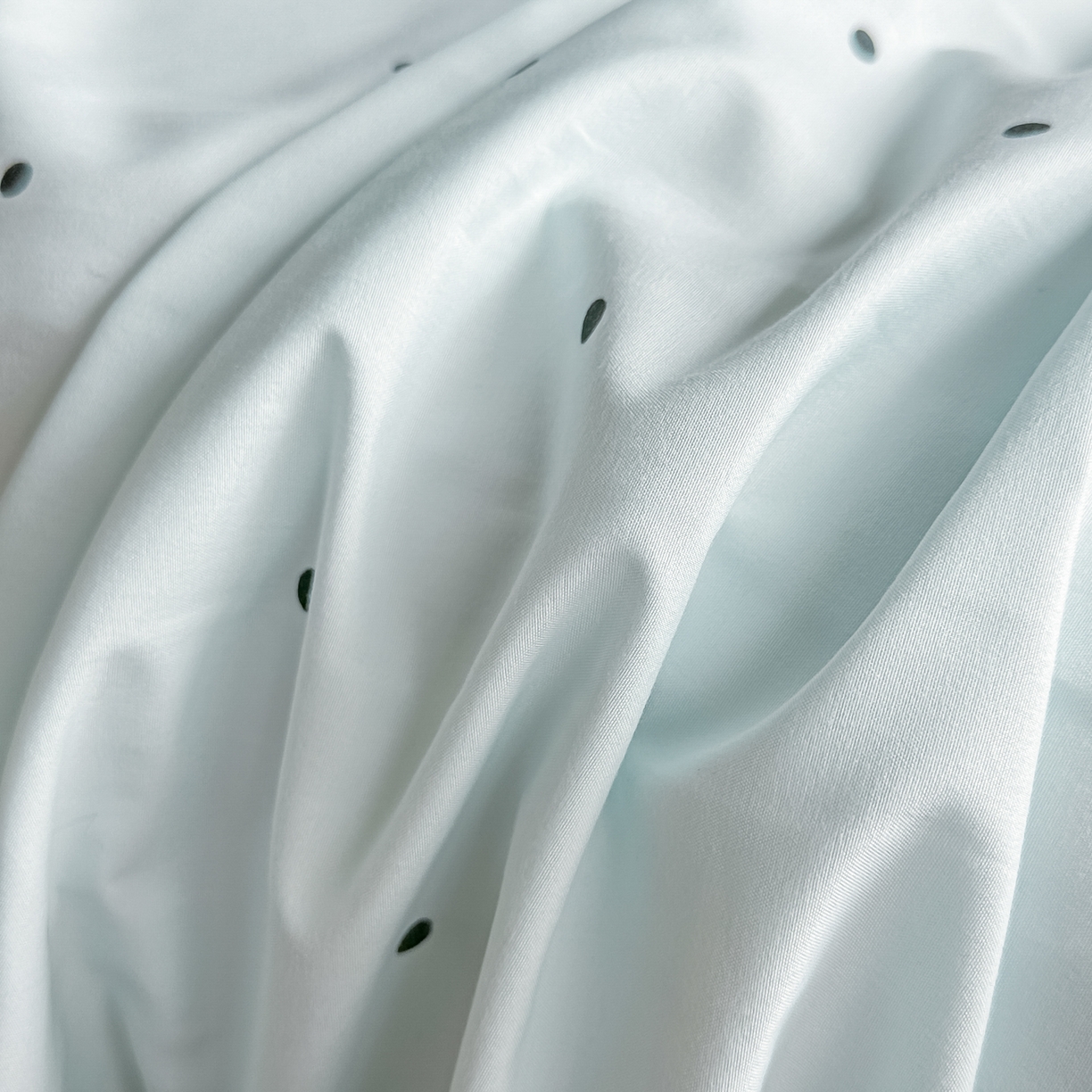 91家纺网 家纺一手货源 找家纺 卓缦家纺 2026新款波点四季款床单卧室宿舍学生单品床单床单单件 良品浅冰兰