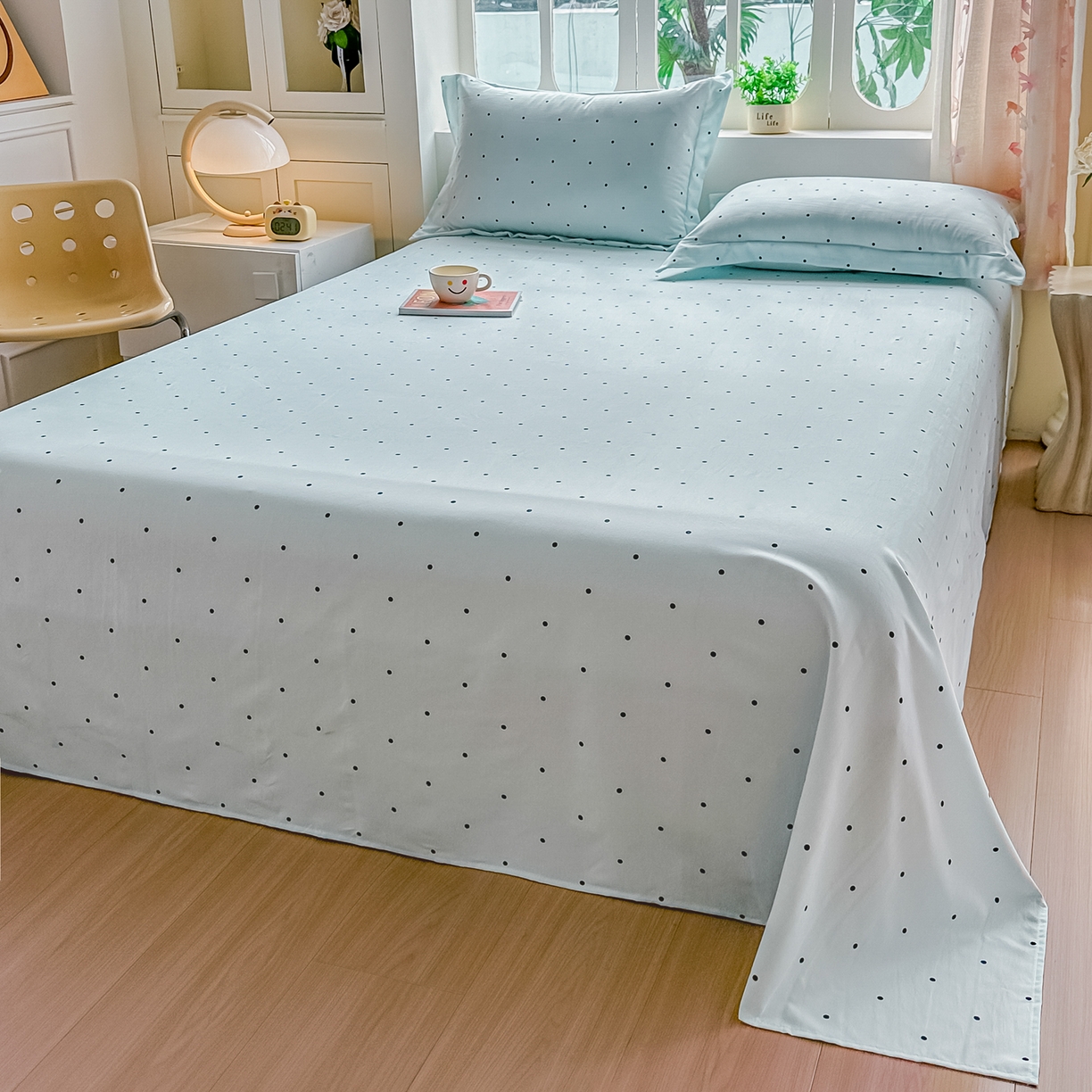 91家纺网 家纺一手货源 找家纺 卓缦家纺 2026新款波点四季款床单卧室宿舍学生单品床单床单单件 良品浅冰兰