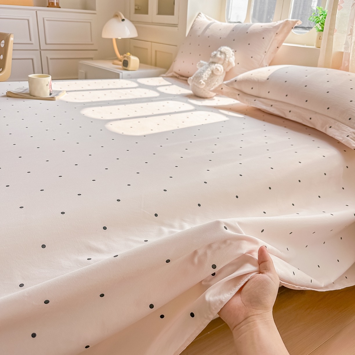 91家纺网 家纺一手货源 找家纺 卓缦家纺 2026新款波点四季款床单卧室宿舍学生单品床单床单单件 良品樱花粉