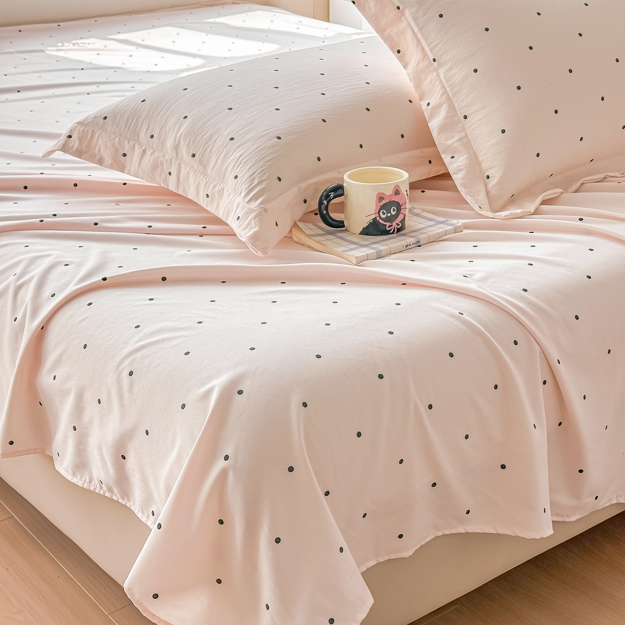 91家纺网 家纺一手货源 找家纺 卓缦家纺 2026新款波点四季款床单卧室宿舍学生单品床单床单单件 良品樱花粉