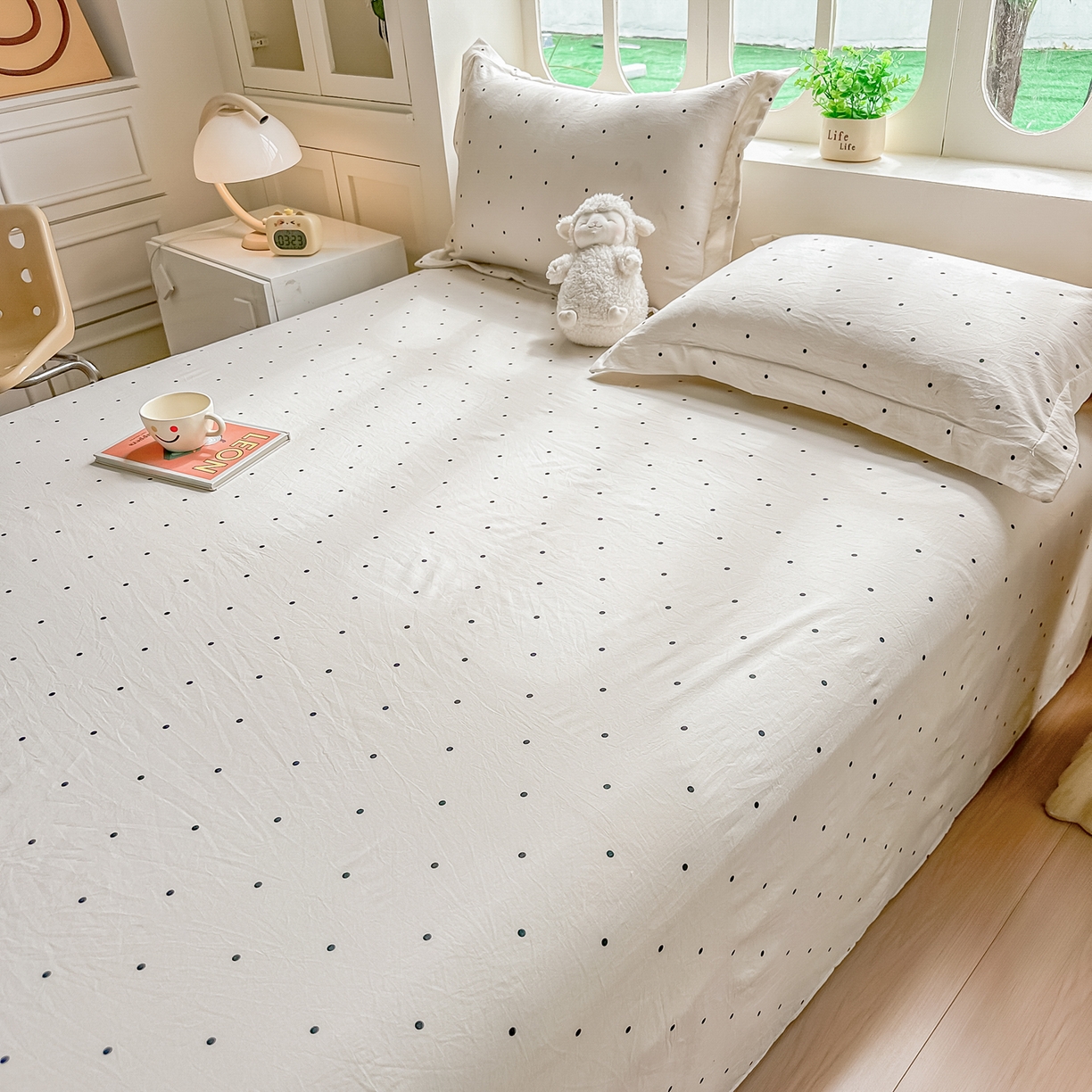 91家纺网 家纺一手货源 找家纺 卓缦家纺 2026新款波点四季款床单卧室宿舍学生单品床单床单单件 良品象牙白