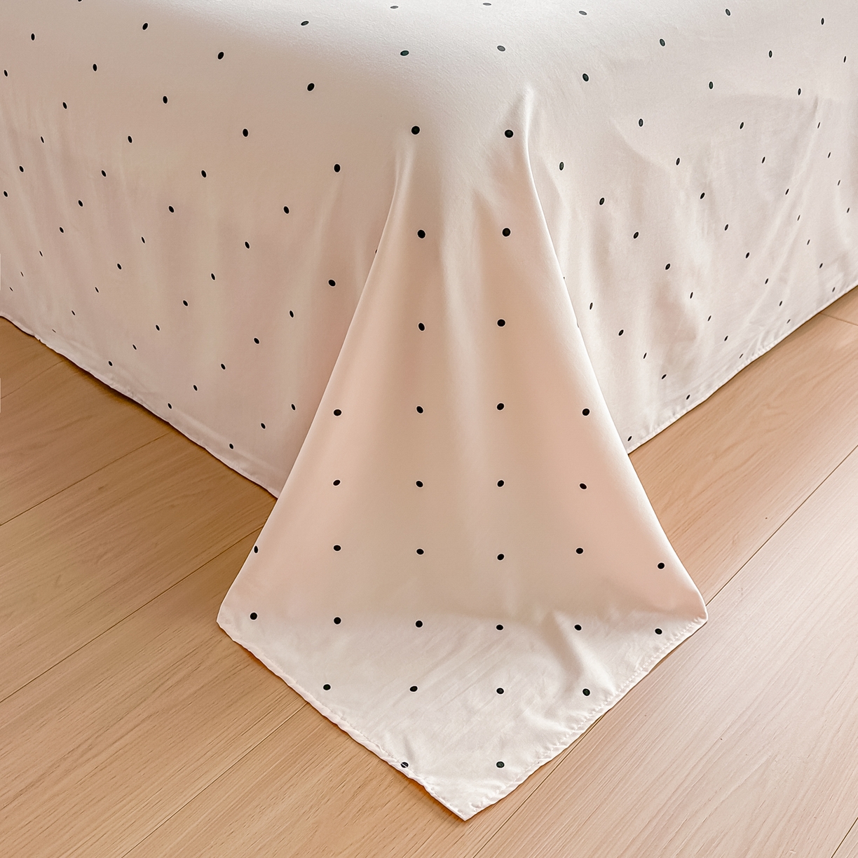 91家纺网 家纺一手货源 找家纺 卓缦家纺 2026新款波点四季款床单卧室宿舍学生单品床单床单单件 良品樱花粉