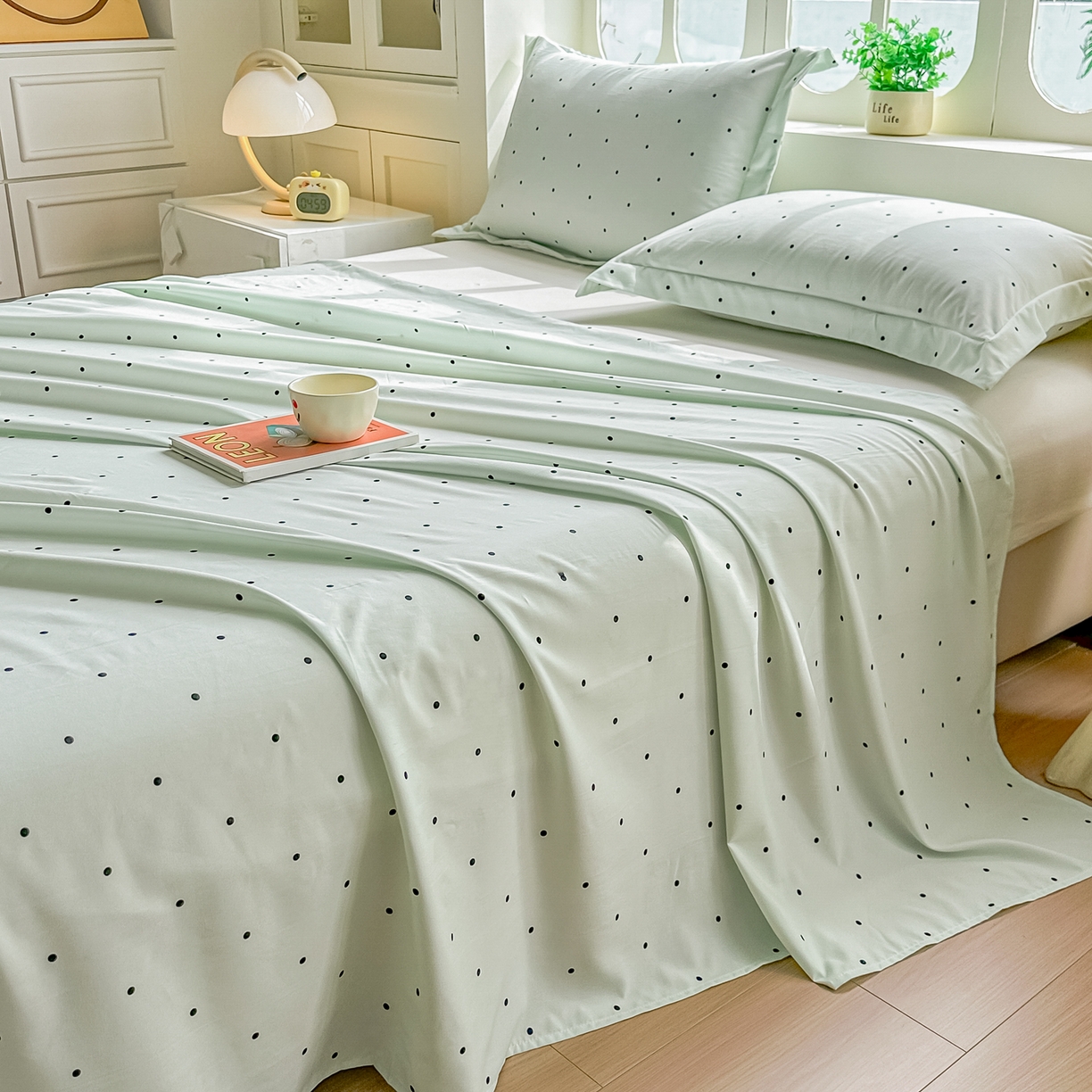 91家纺网 家纺一手货源 找家纺 卓缦家纺 2026新款波点四季款床单卧室宿舍学生单品床单床单单件 良品豆绿色
