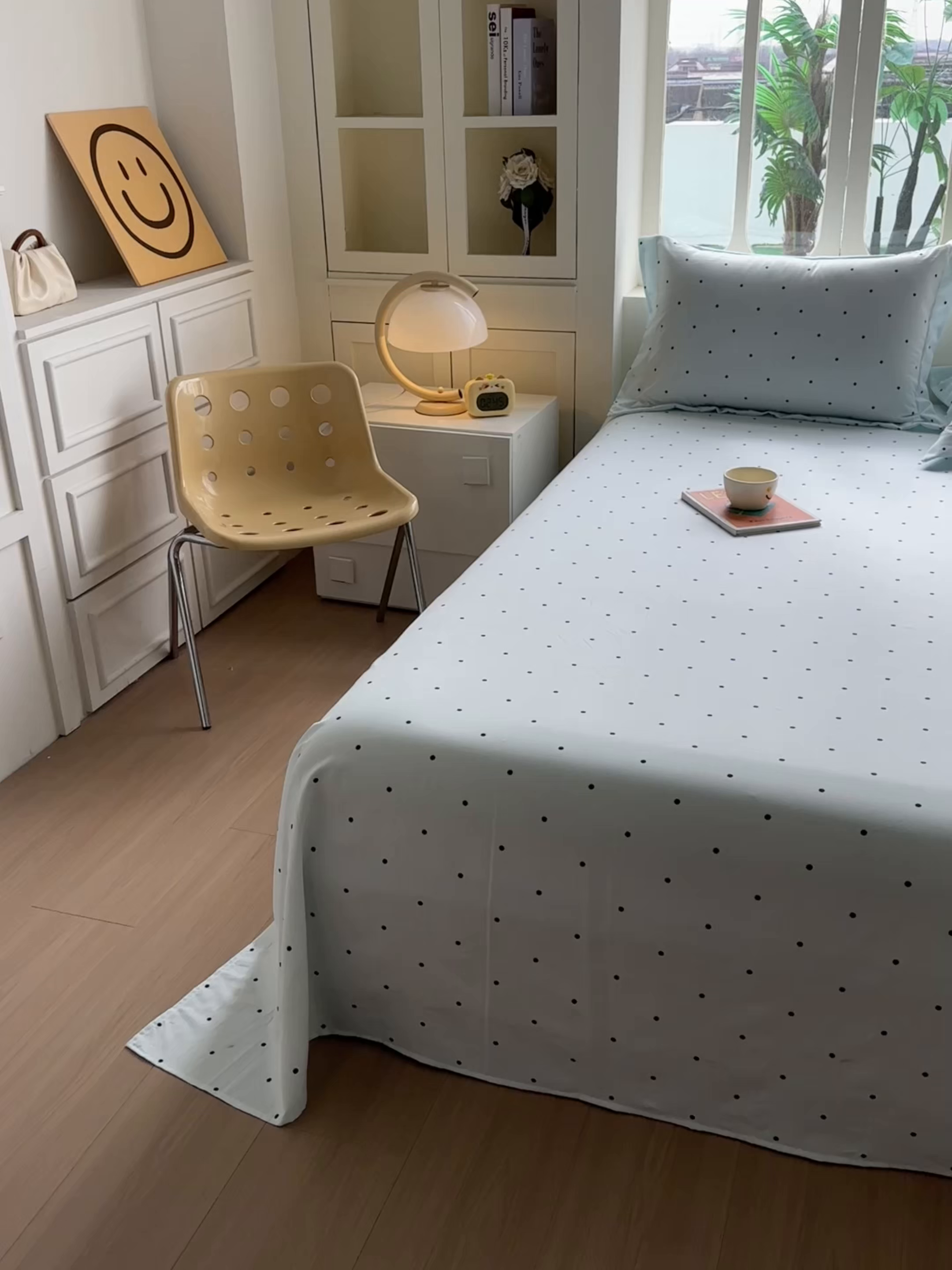 91家纺网 家纺一手货源 找家纺 卓缦家纺 2026新款波点四季款床单卧室宿舍学生单品床单床单单件 良品浅冰兰