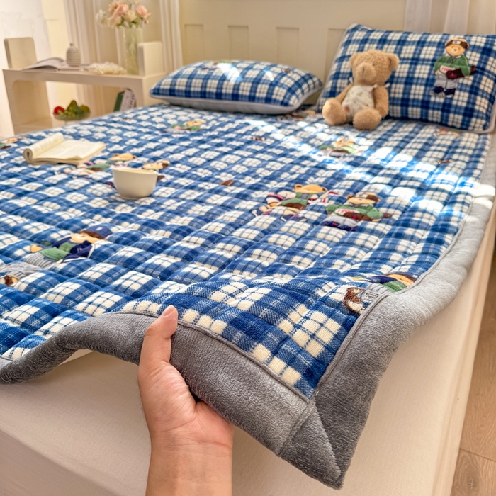 91家纺网 家纺一手货源 找家纺 （总）欧妮家纺 2025新款水晶边牛奶绒印花床垫床褥子软垫（提供买家秀）大床图