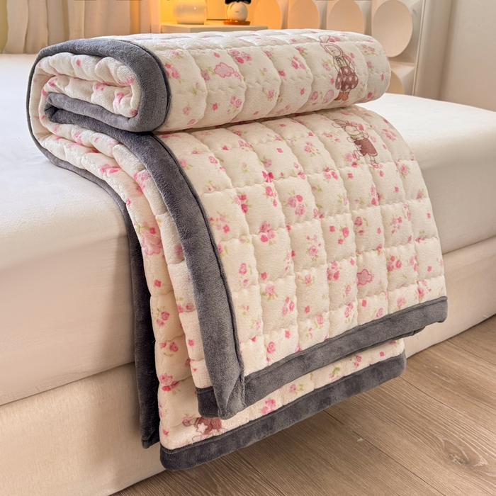 91家纺网 家纺一手货源 找家纺 （总）欧妮家纺 2025新款水晶边牛奶绒印花床垫床褥子软垫（提供买家秀）大床图