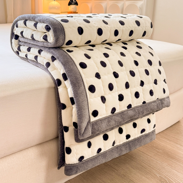 91家纺网 家纺一手货源 找家纺 （总）欧妮家纺 2025新款水晶边牛奶绒印花床垫床褥子软垫（提供买家秀）大床图