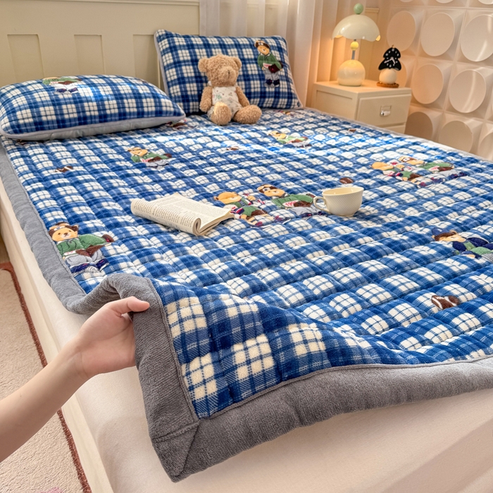 91家纺网 家纺一手货源 找家纺 （总）欧妮家纺 2025新款水晶边牛奶绒印花床垫床褥子软垫（提供买家秀）大床图