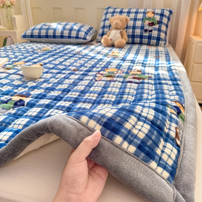 91家纺网 家纺一手货源 找家纺 （总）欧妮家纺 2025新款水晶边牛奶绒印花床垫床褥子软垫（提供买家秀）大床图