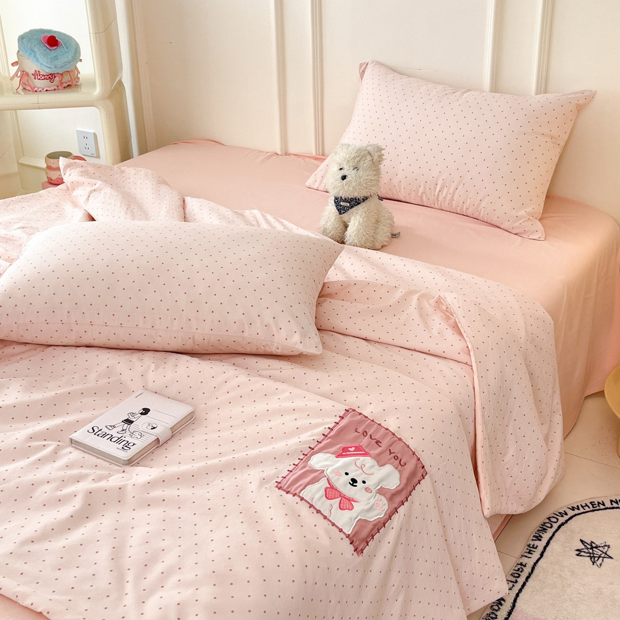 91家纺网 家纺一手货源 找家纺 一加一 2026春夏新款云小棉贴布绣花大豆夏凉被空调被夏被四件套 波点小狗