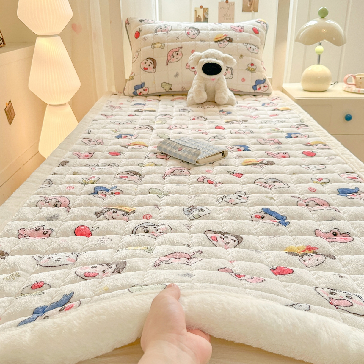 91家纺网 家纺一手货源 找家纺 （总）欧妮家纺 2025新款牛奶绒床垫床护垫学生床褥子宿舍印花床褥铺底-提供买家秀