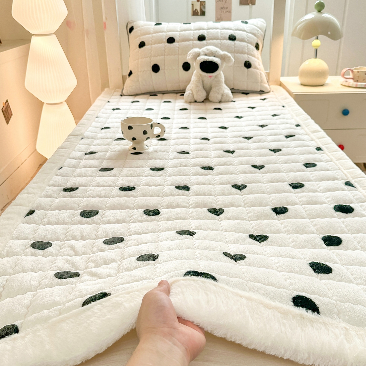 91家纺网 家纺一手货源 找家纺 （总）欧妮家纺 2025新款牛奶绒床垫床护垫学生床褥子宿舍印花床褥铺底-提供买家秀