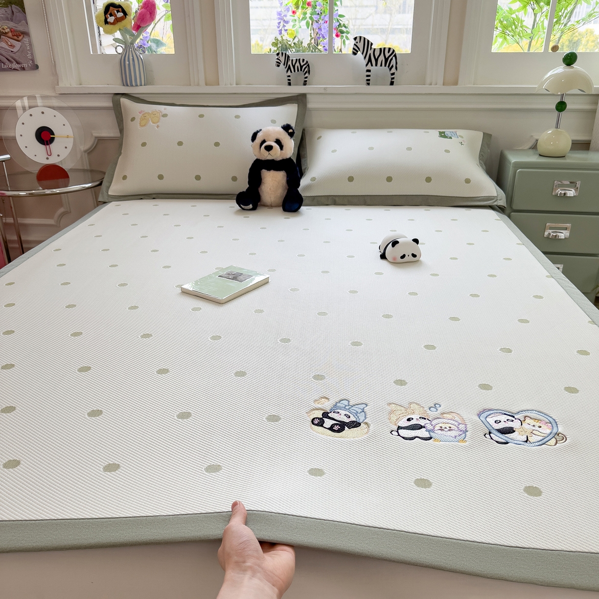 91家纺网 家纺一手货源 找家纺 （总）眠多宝（绒多宝） 2026新款卡通网红风系列凉豆豆三件套 凉豆豆印加绣系列 A类凉豆豆床席床笠--床席款