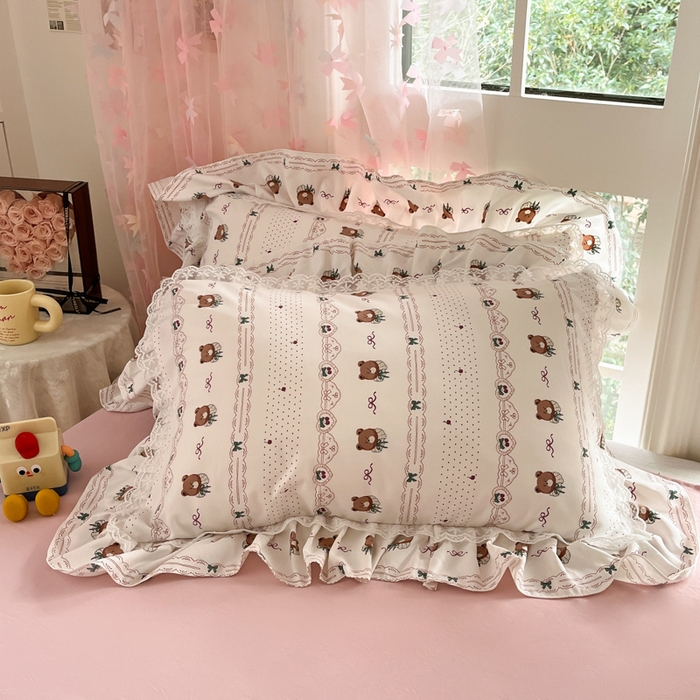 91家纺网 家纺一手货源 找家纺 畅畅家纺 2026新款春秋韩版A类公主风云柔棉工艺款花边四件套 萌熊浅梦