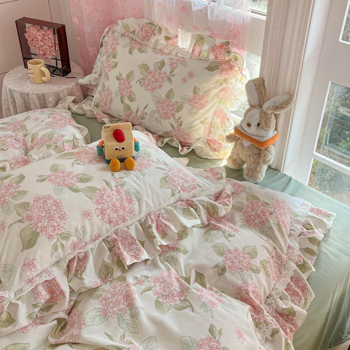 91家纺网 家纺一手货源 找家纺 畅畅家纺 2026新款春秋韩版A类公主风云柔棉工艺款花边四件套 粉樱轻舞