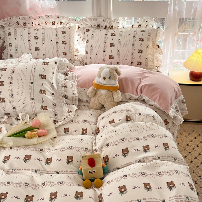91家纺网 家纺一手货源 找家纺 畅畅家纺 2026新款春秋韩版A类公主风云柔棉工艺款花边四件套 萌熊浅梦