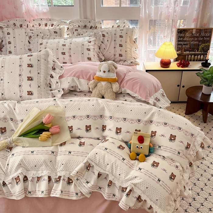 91家纺网 家纺一手货源 找家纺 畅畅家纺 2026新款春秋韩版A类公主风云柔棉工艺款花边四件套 萌熊浅梦