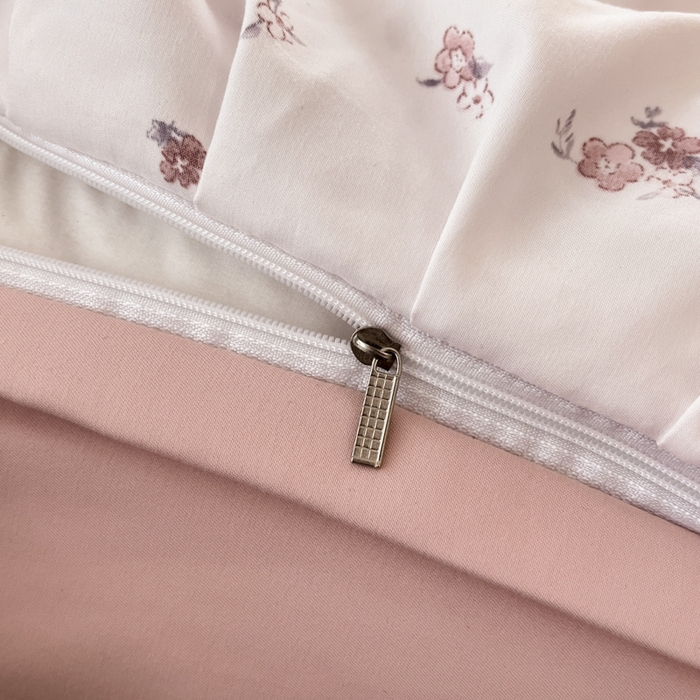 91家纺网 家纺一手货源 找家纺 畅畅家纺 2026新款春秋韩版A类公主风云柔棉工艺款花边四件套 星芒玫瑰庭