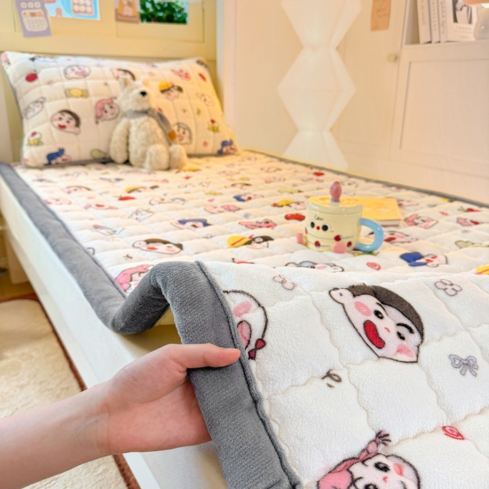 91家纺网 家纺一手货源 找家纺 （总）欧妮家纺 2025新款A类水晶边牛奶绒夹棉床褥垫床垫褥子（提供买家秀）