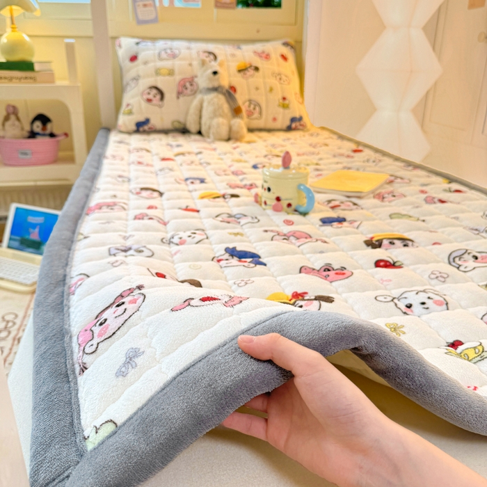 91家纺网 家纺一手货源 找家纺 （总）欧妮家纺 2025新款A类水晶边牛奶绒夹棉床褥垫床垫褥子（提供买家秀）