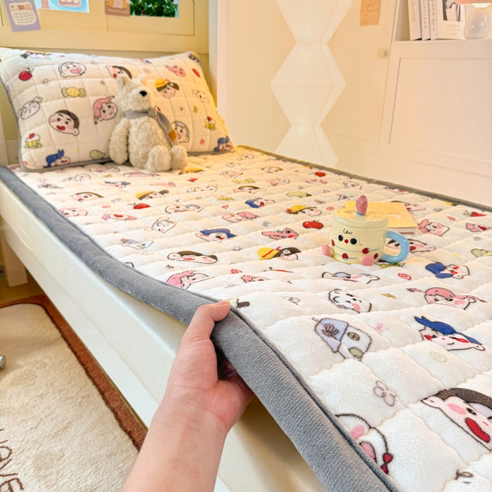 91家纺网 家纺一手货源 找家纺 （总）欧妮家纺 2025新款A类水晶边牛奶绒夹棉床褥垫床垫褥子（提供买家秀）