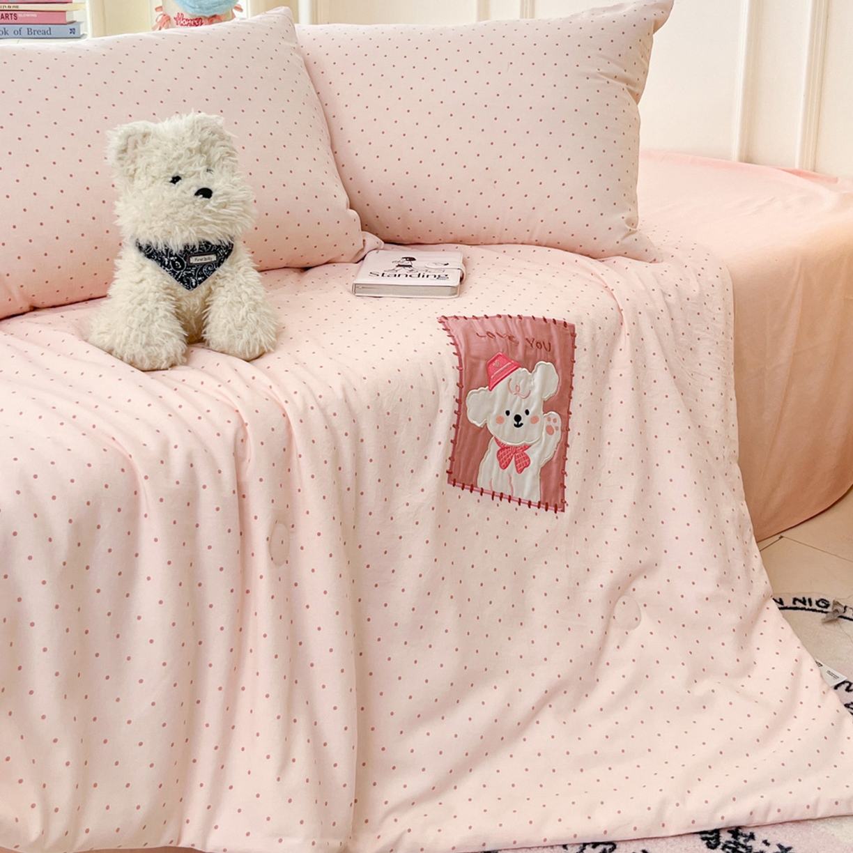 91家纺网 家纺一手货源 找家纺 一加一 2026春夏新款云小棉贴布绣花大豆夏凉被空调被夏被四件套 波点小狗