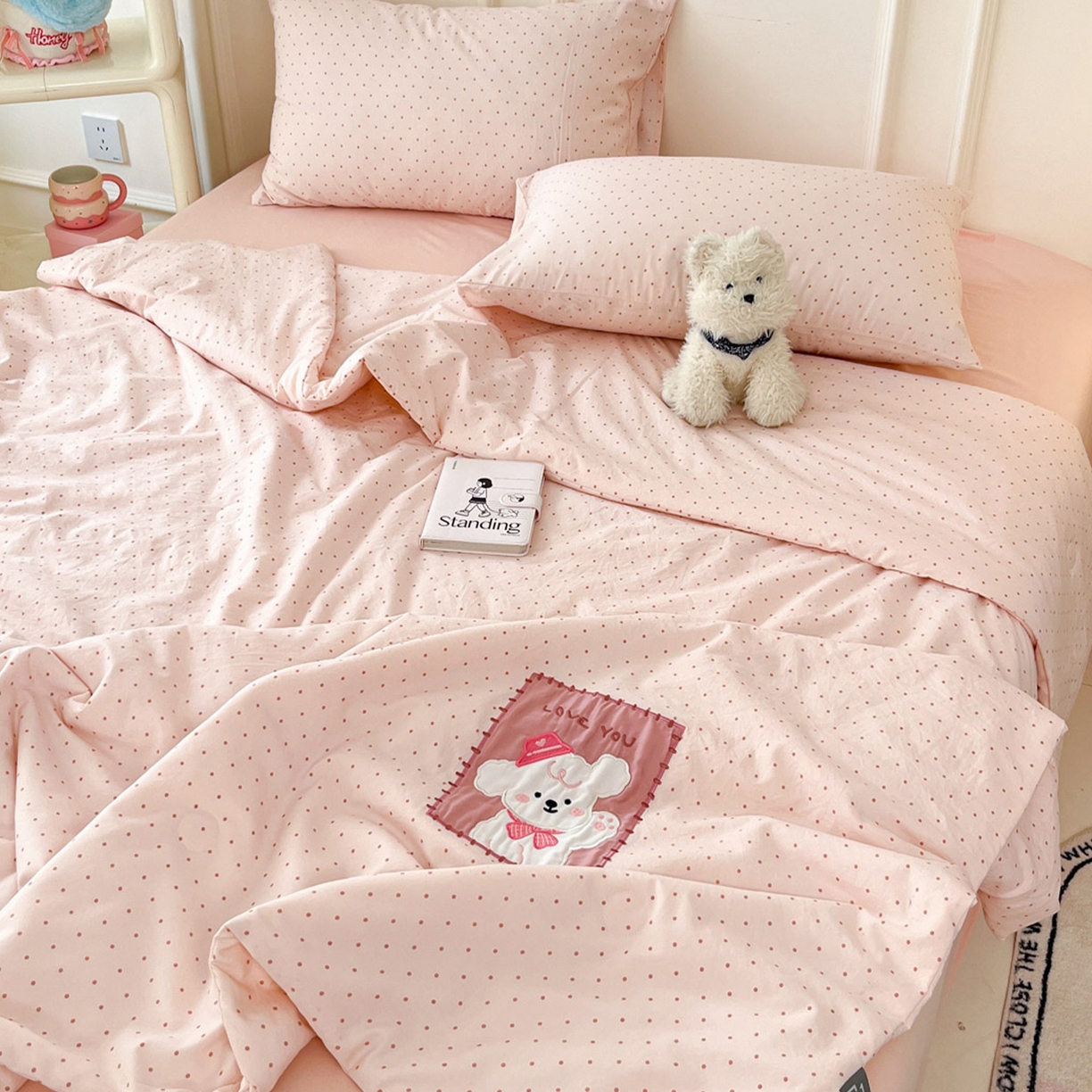 91家纺网 家纺一手货源 找家纺 一加一 2026春夏新款云小棉贴布绣花大豆夏凉被空调被夏被四件套 波点小狗