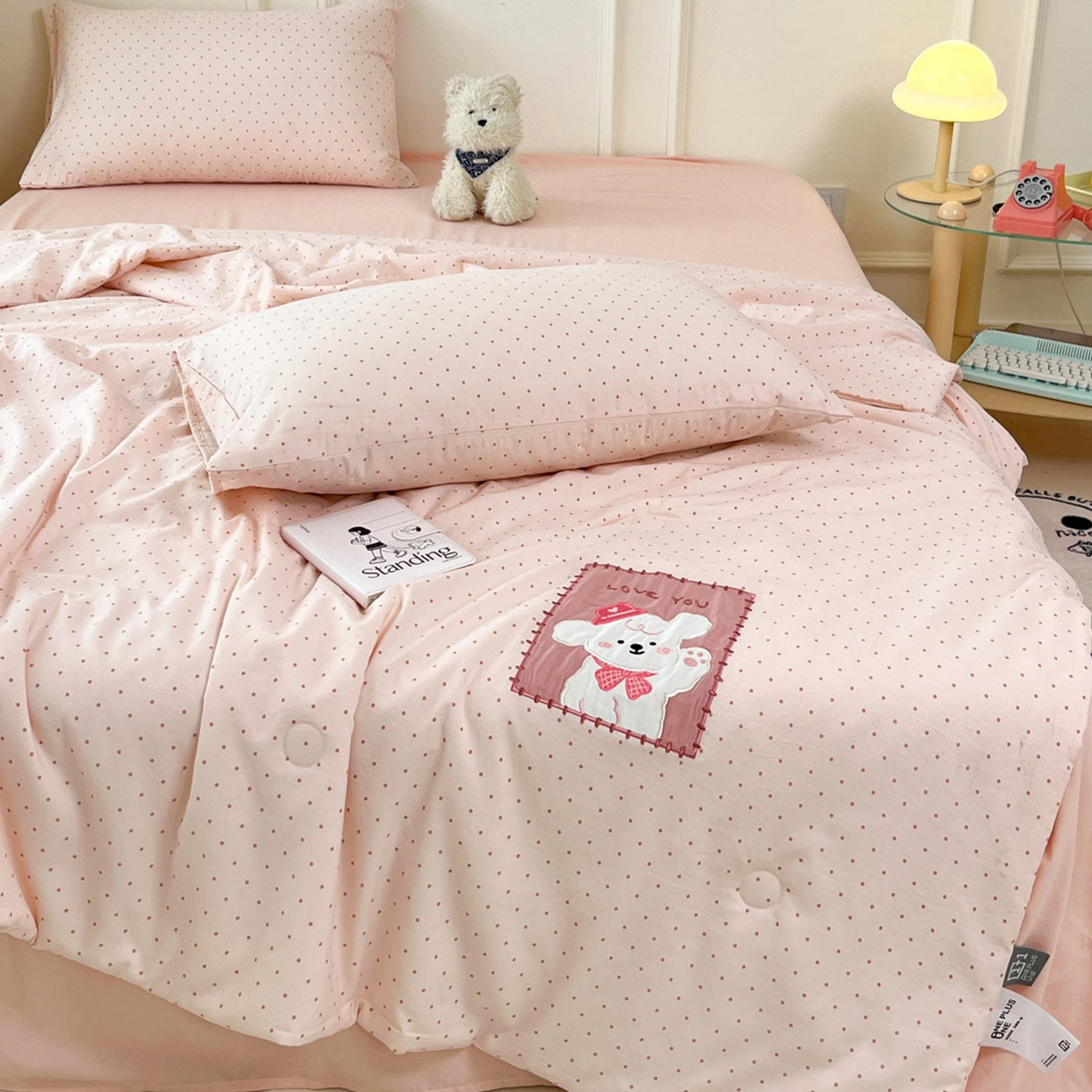 91家纺网 家纺一手货源 找家纺 一加一 2026春夏新款云小棉贴布绣花大豆夏凉被空调被夏被四件套 波点小狗