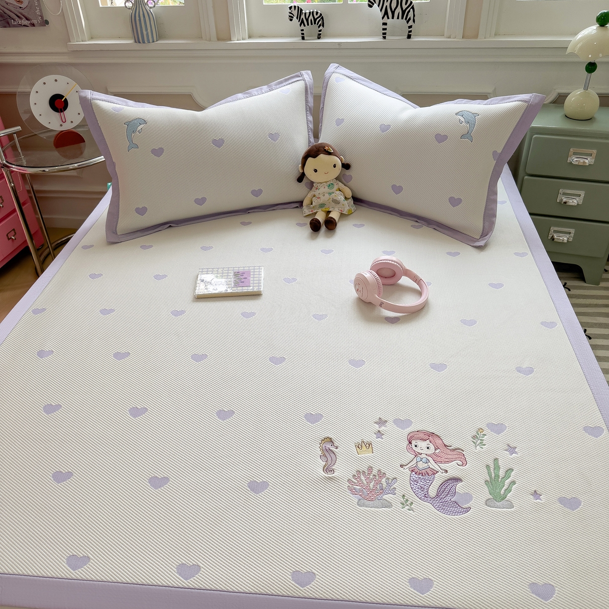 91家纺网 家纺一手货源 找家纺 眠多宝（绒多宝） 2026新款卡通网红风系列凉豆豆三件套 凉豆豆印加绣系列 A类凉豆豆床席床笠--床席款 美人鱼公主