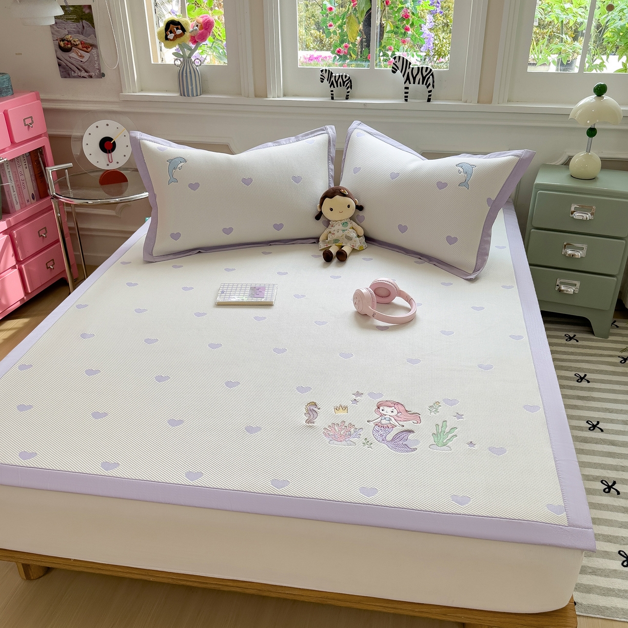 91家纺网 家纺一手货源 找家纺 眠多宝（绒多宝） 2026新款卡通网红风系列凉豆豆三件套 凉豆豆印加绣系列 A类凉豆豆床席床笠--床席款 美人鱼公主